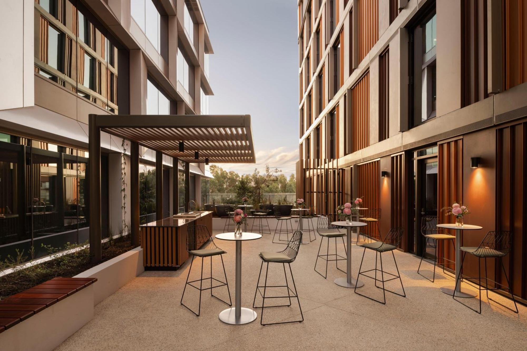 Courtyard By Marriott Perth Murdoch Fremantle Exteriör bild